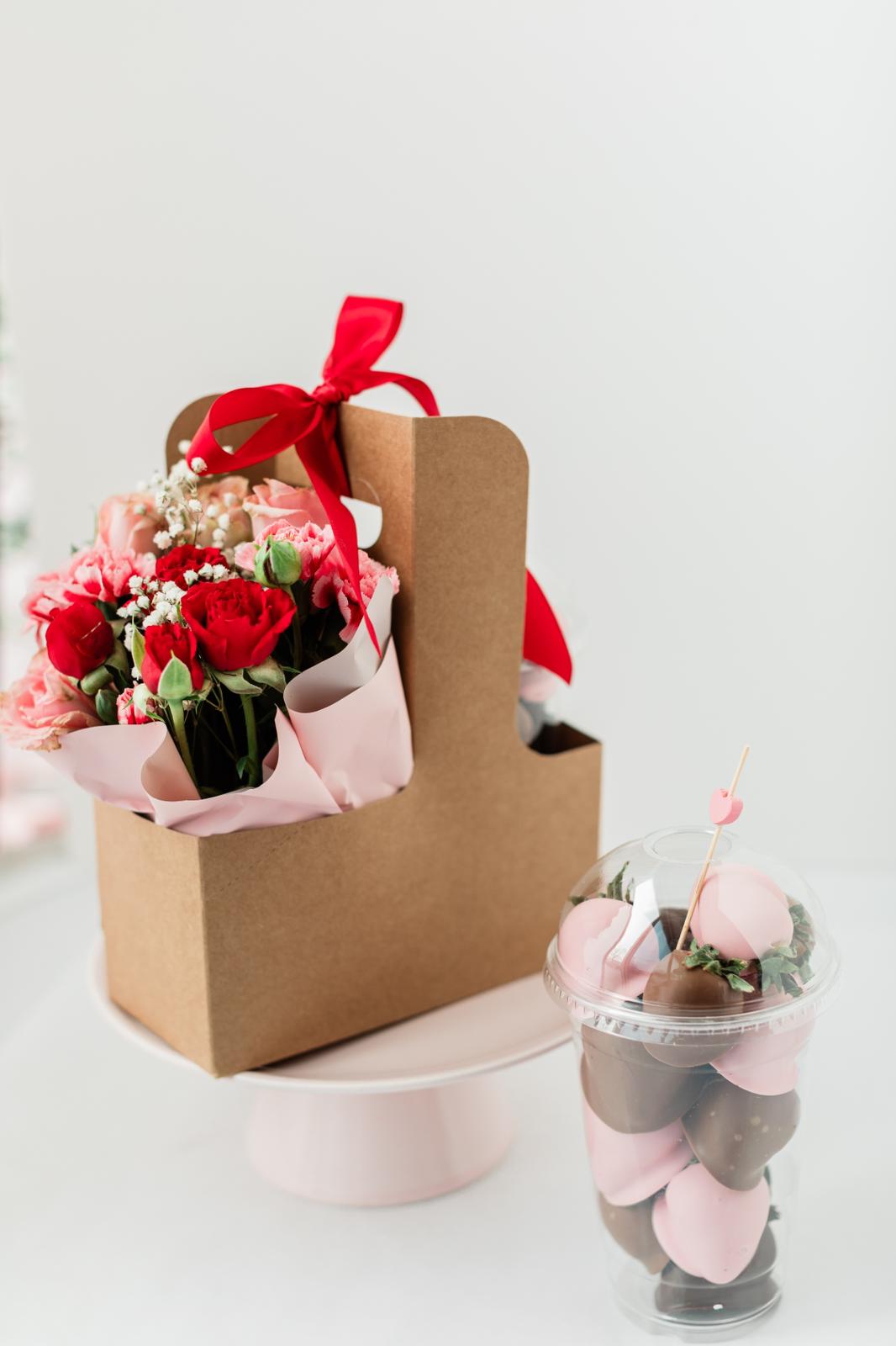 Berries and Blooms Gift Set
